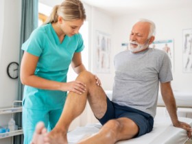 Managing Knee Pain with Expert Physiotherapy